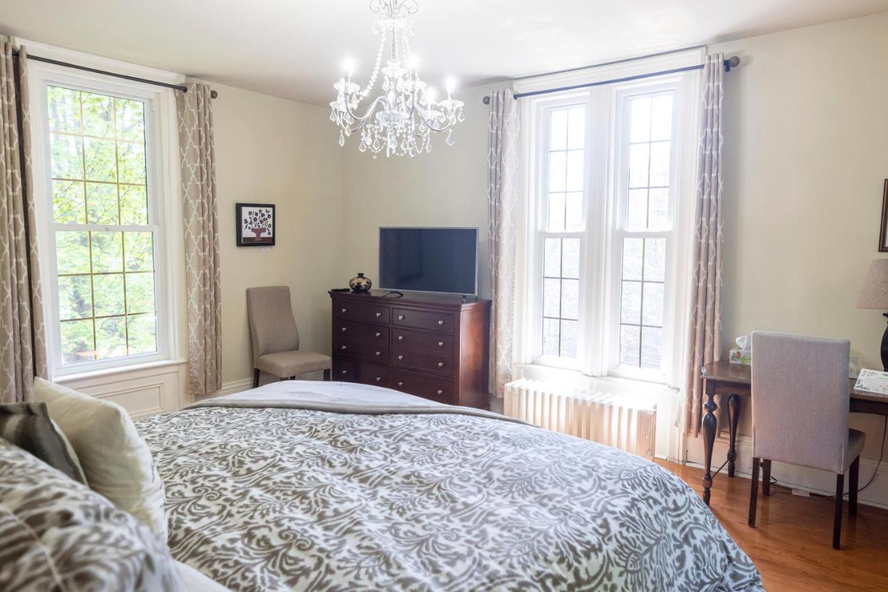 Anneken 1000 Islands B&B Luxury Suites & Spa Brockville Ngoại thất bức ảnh