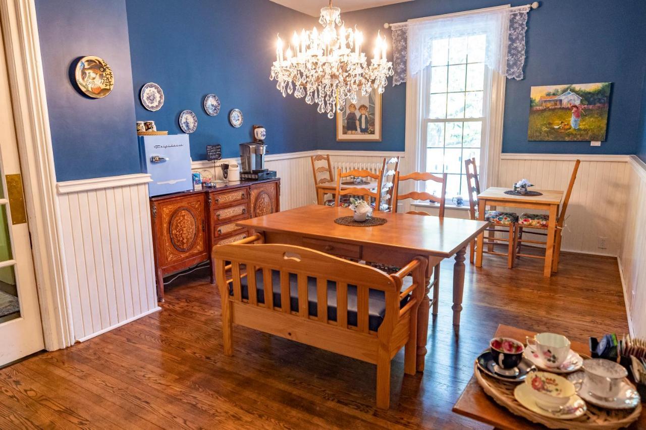Anneken 1000 Islands B&B Luxury Suites & Spa Brockville Ngoại thất bức ảnh