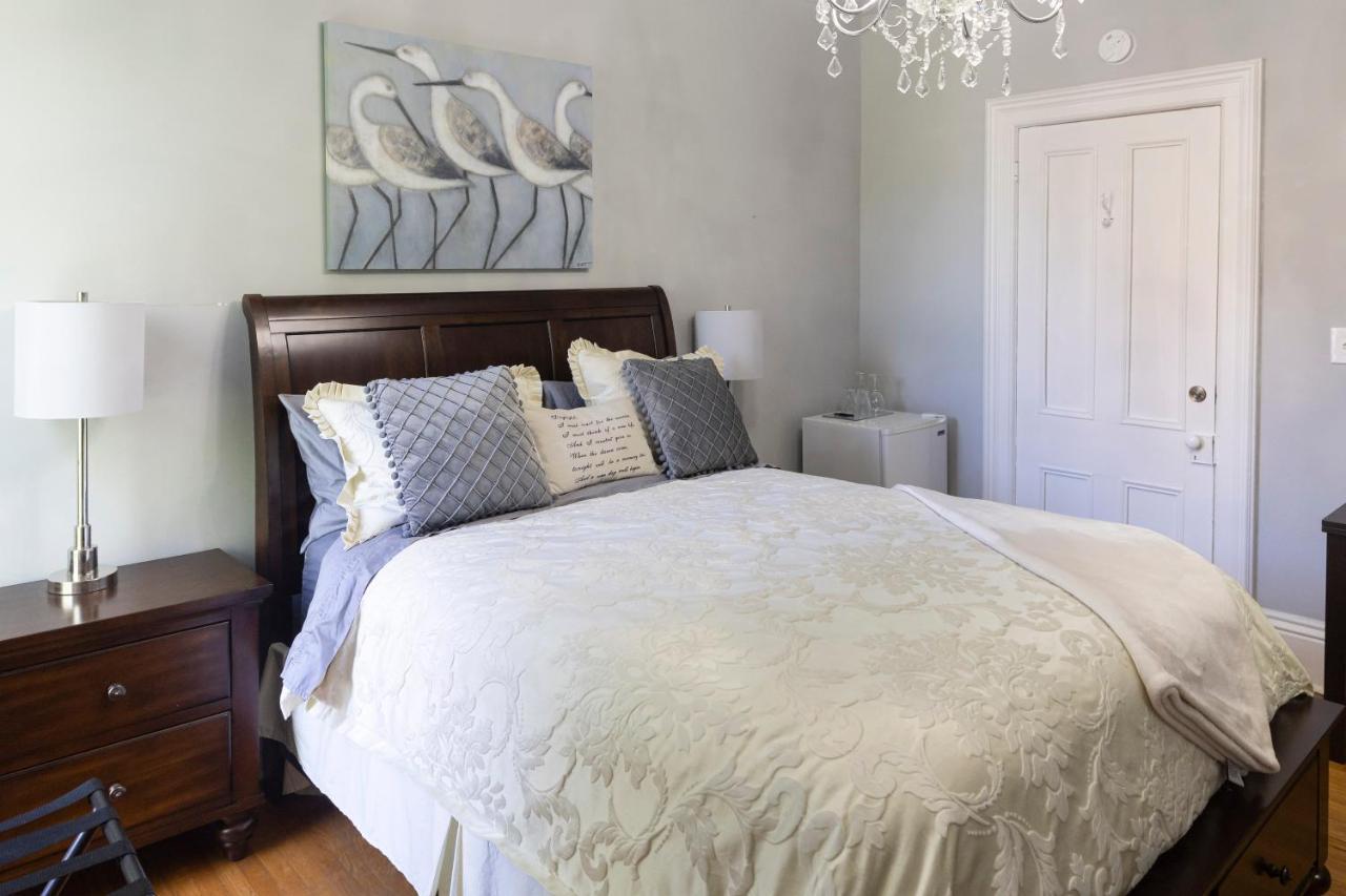 Anneken 1000 Islands B&B Luxury Suites & Spa Brockville Ngoại thất bức ảnh