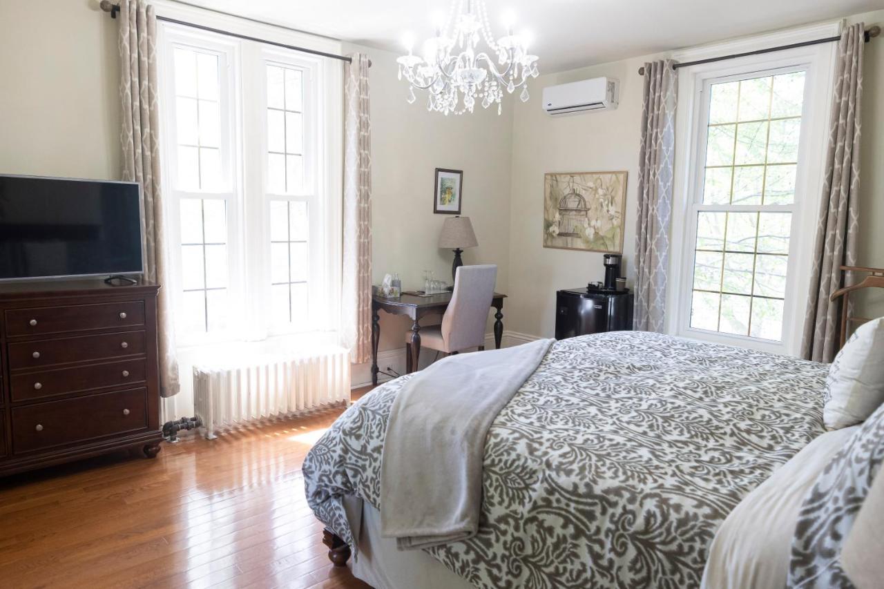 Anneken 1000 Islands B&B Luxury Suites & Spa Brockville Ngoại thất bức ảnh