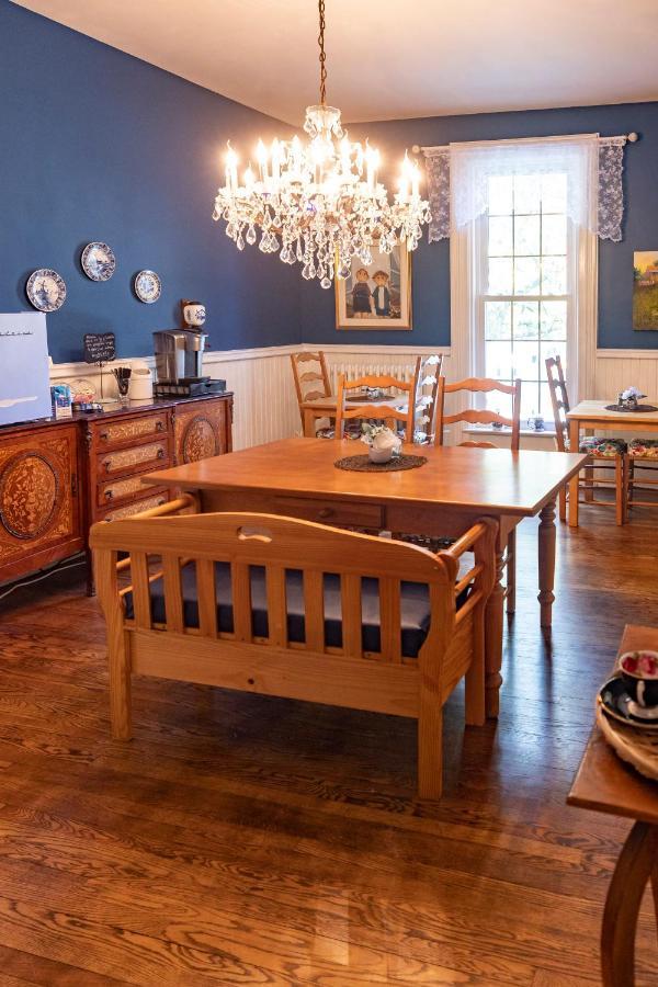 Anneken 1000 Islands B&B Luxury Suites & Spa Brockville Ngoại thất bức ảnh